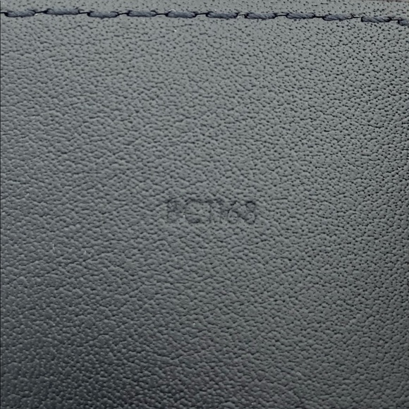 L O U I S V U I T T O N - MONOGRAM ADVENTURE BELT - Picture 5 of 6